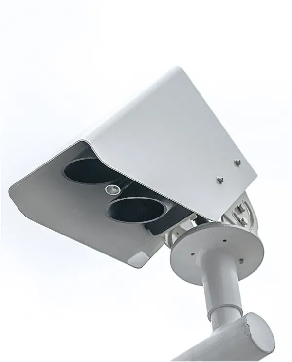 Laser remote sensing road condition detector